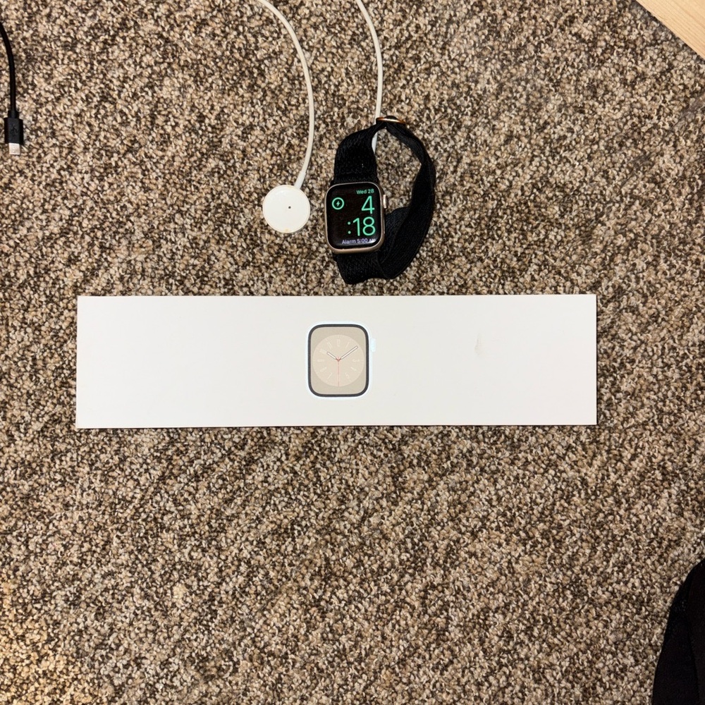 Apple 8 Watch and AirPods (bundle)